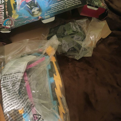Monster High Frankie Back to Life doll with electric chamber