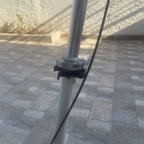 Isure Scooter used, aluminum and nylon, foldable with adjustable handlebar