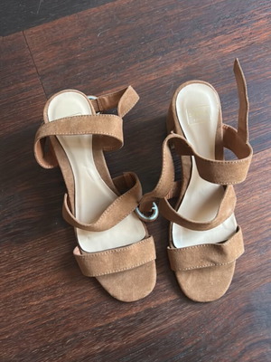 Sfera Suede Brown Sandals Size 37 New Medium Thick Heel