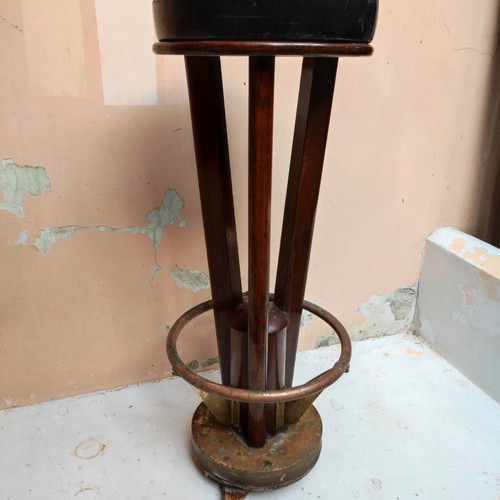 Bar stools used, pack of 6 ship-style, floor-mounted
