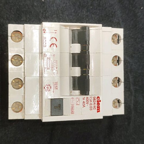 Three-phase relay 40 amp used