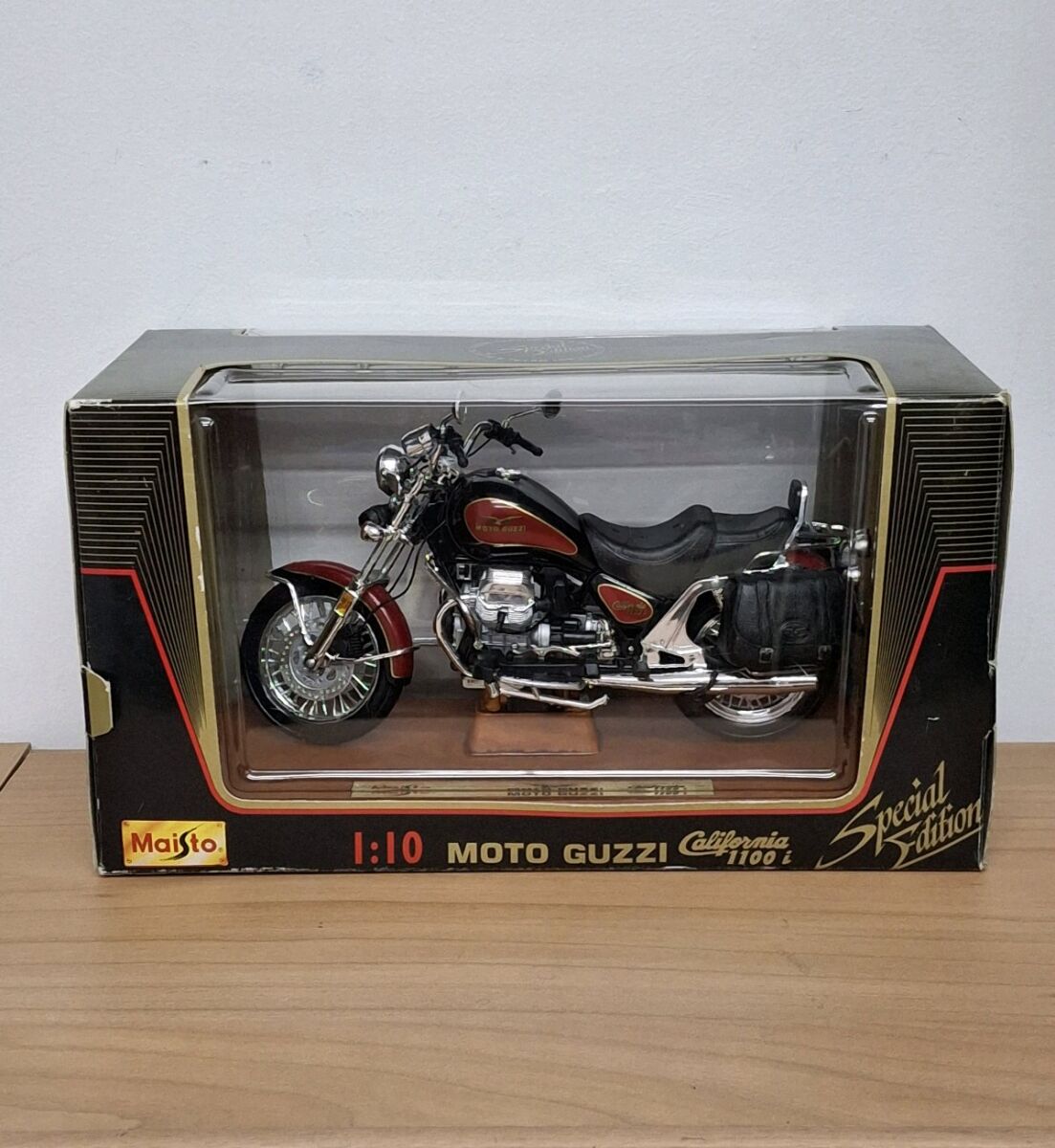 Motto Guzzi California 1100 Maisto 1:10… - € 45,00 - Vendora.cy