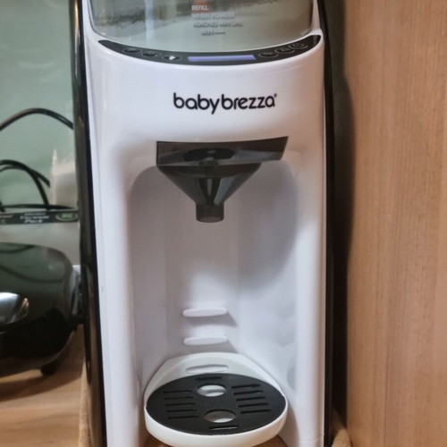 Αυτόματος παρασκευαστής γάλακτος Baby Brezza Pro σαν καινούργιο