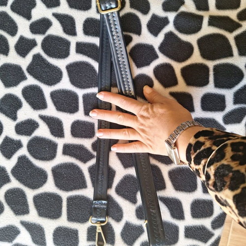 Black bag strap like new with adjustable length