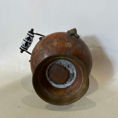 Vintage copper charcoal container with porcelain handle 20x18x16