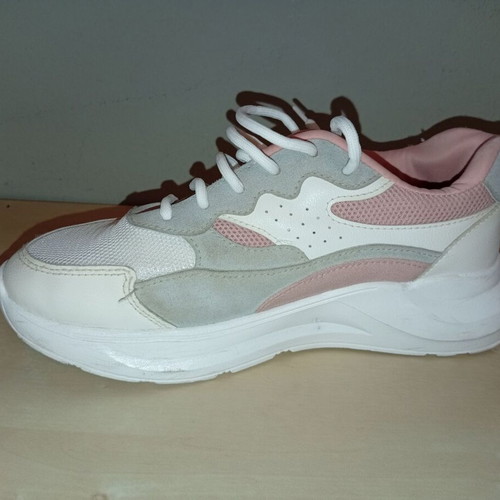 Marquiiz Women's Athletic Sneakers Size 39 Like New White Pink Gray Suede
