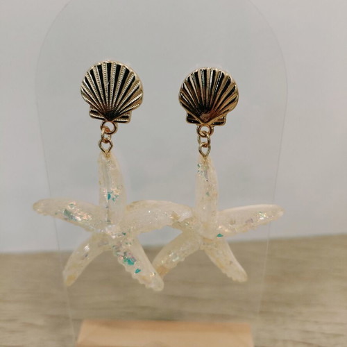 Summer earrings starfish design in beige and turquoise