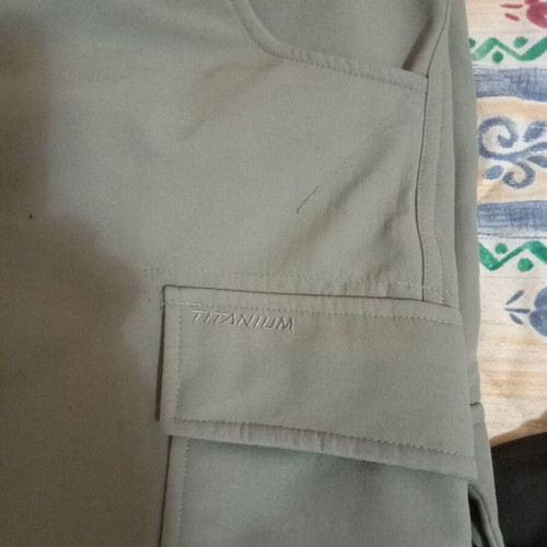 Columbia titanium pants XL like new, brown and gray, set of 2