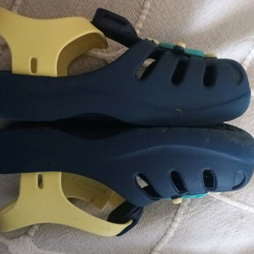 Ipanema beach sandals used, size 24