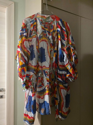 Kimono multicolor like new, loose fit, ideal for summer