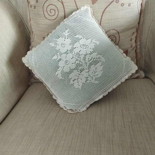 Vintage handmade crochet pillow set of 3 with filling, like new