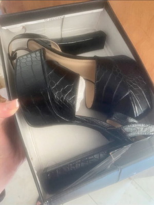 Bozikis black platform sandals size 39 new