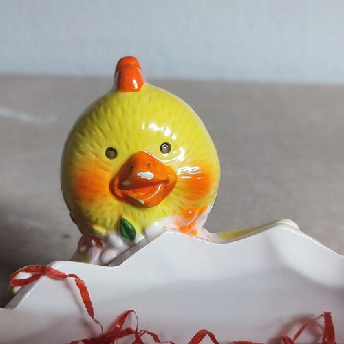 Easter decorative bowl like new
