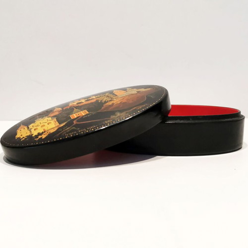 Russian lacquer box used with hand-painted art from Kholuy city museum