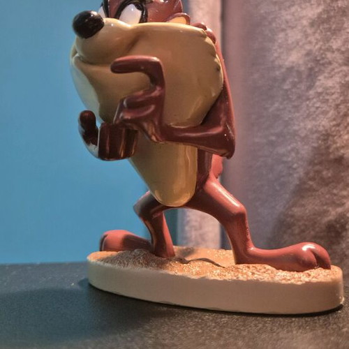 Looney Tunes Tazmanian Devil TAZ collectible figure Warner Bros vintage, like new