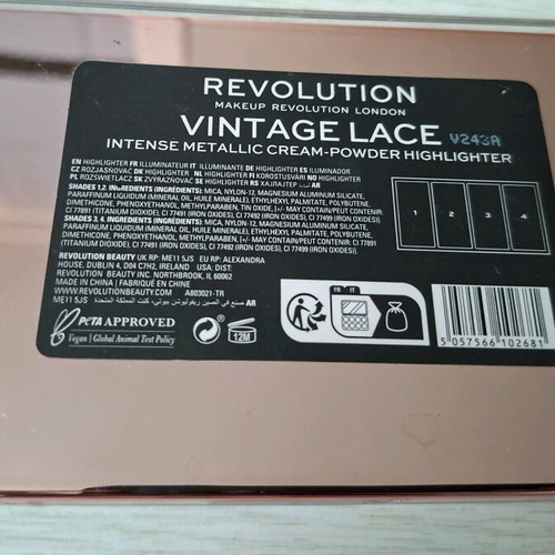 Revolution Vintage Lace Intense Metallic Cream Powder Highlighter like new