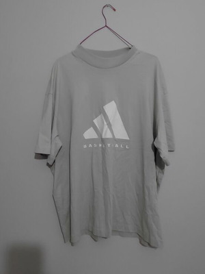Adidas shirt XL like new, gray