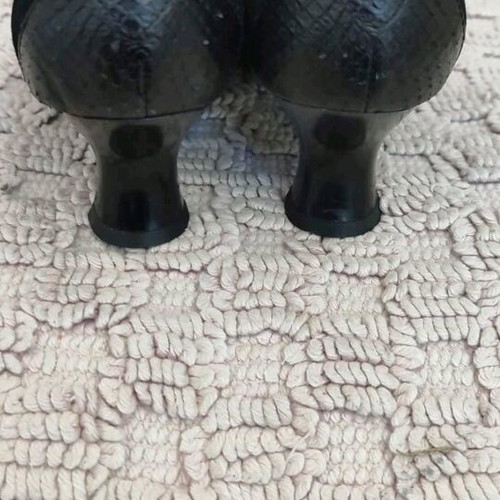 Moschoutis Black Leather Women's Pumps Size 37 like new