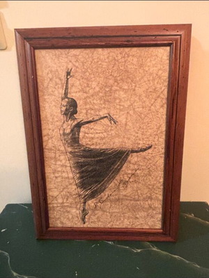 Picture frame used with glass front