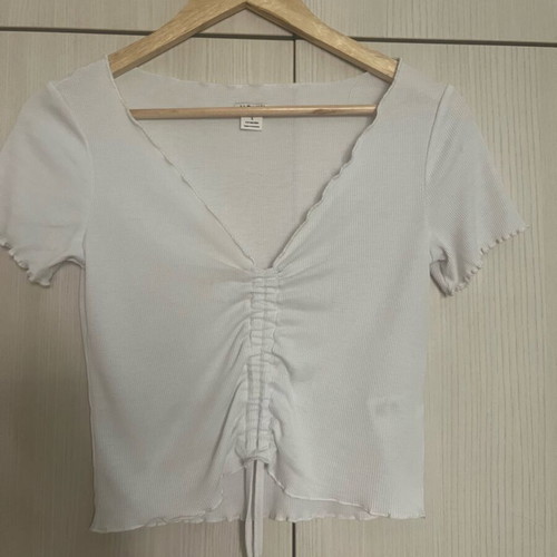 Monki white crop top used, adjustable front