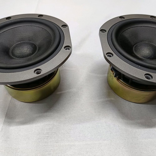 B&W LCR 3 speakers used in working condition
