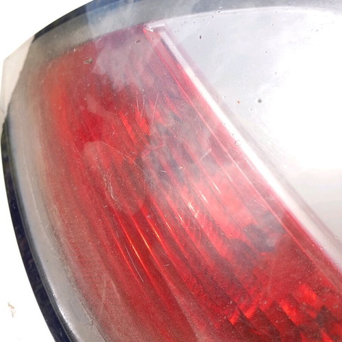 Φανάρι Opel Astra H δεξιό πίσω μεταχειρισμένο χωρίς λάμπες με σπασμένο πλαστικό