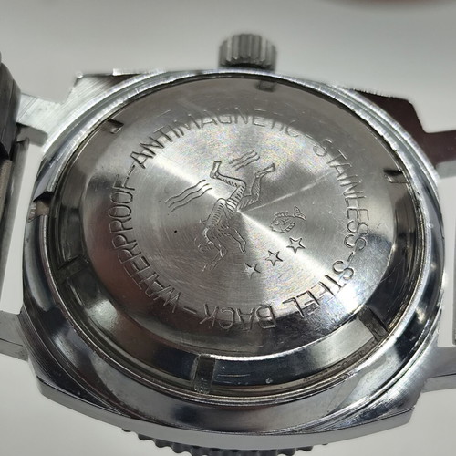Tempic 1970s Quartz Mens Watch, white dial, new old stock