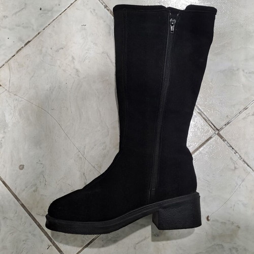 Women's leather boots like new, size 38, black