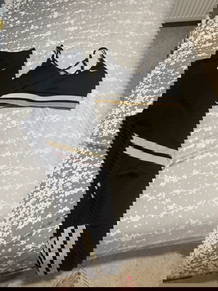 NIKE κολάν και μπουστακι