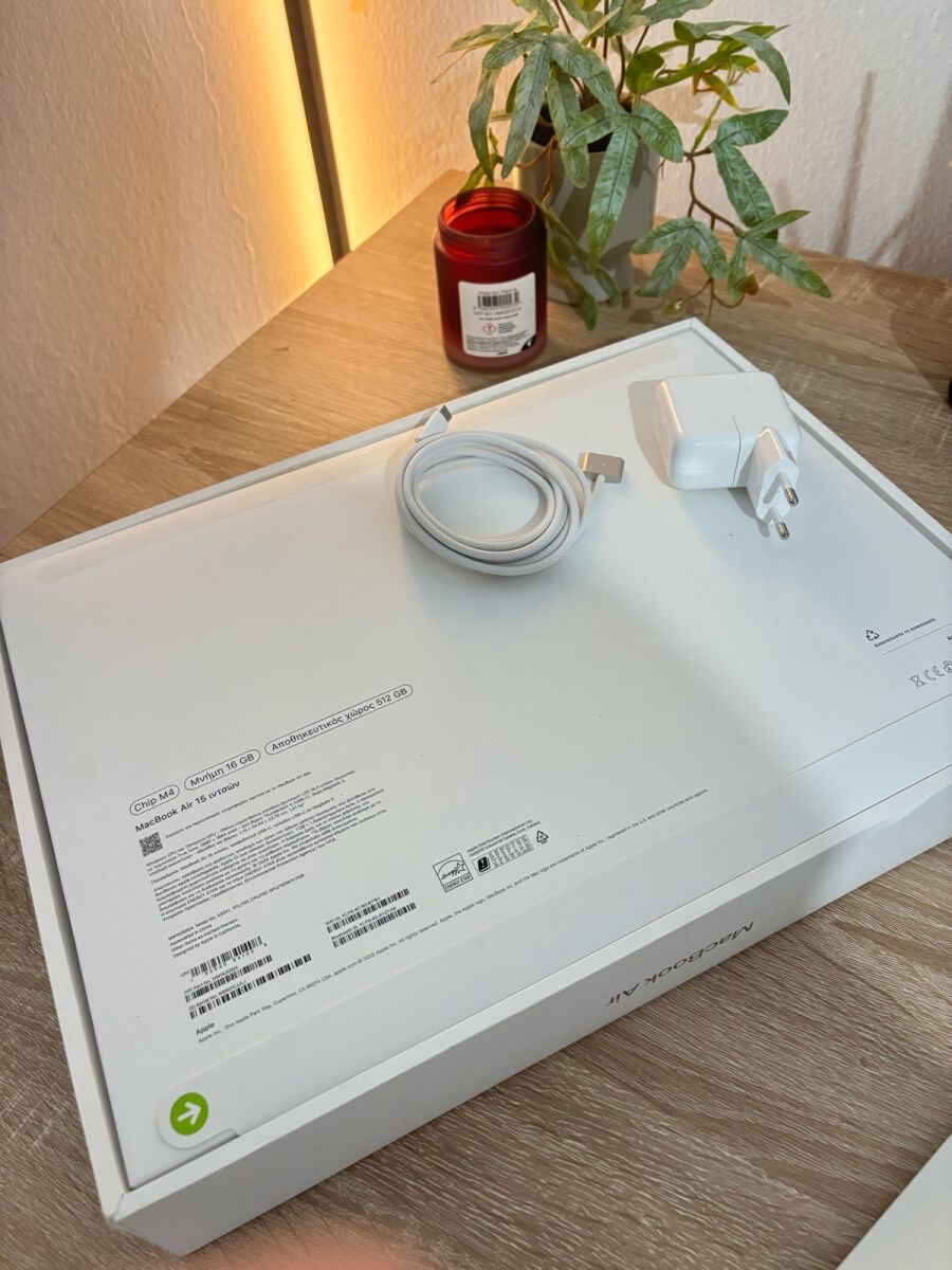 MacBook Air 15” m4 chip like new with… - € 1.200,00 - Vendora.cy