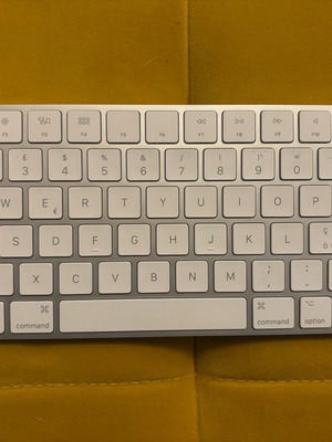 Apple Magic Keyboard A1644 σαν καινούργιο