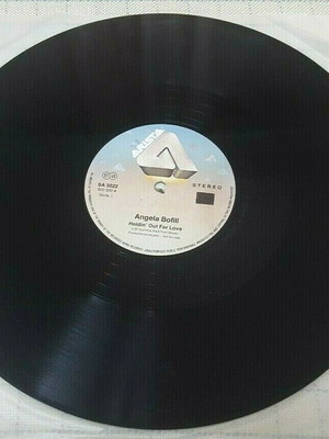 Angela Bofill Holdin' Out For Love 12' употребяван, R&B / Soul