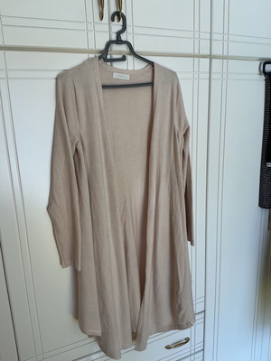Long beige cardigan like new size L