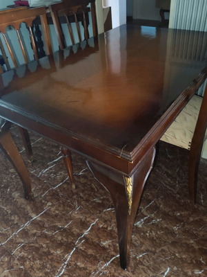 Classic solid wood dining table with six chairs used in very good condition