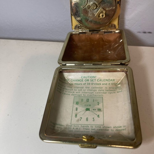 Vintage Elgin travel alarm clock working, like new