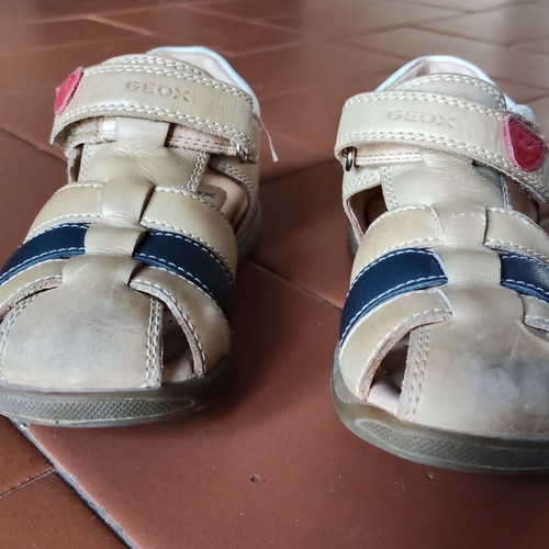 Geox children's sandals, size 25, tan