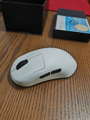 IMECOO P1 8K White Wireless Gaming Mouse like new