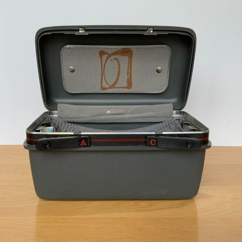 Samsonite Silhouette makeup beauty case used, gray