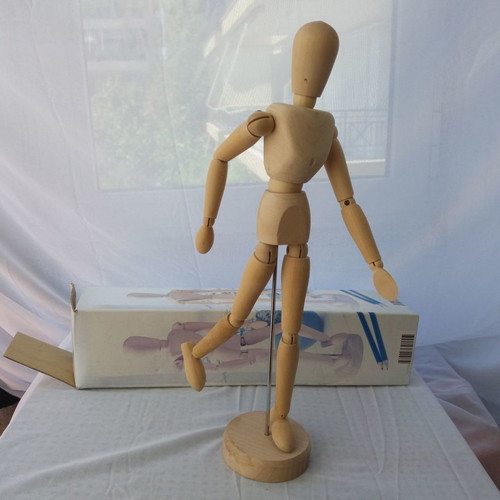 Wooden design doll new, intact, 30 centimeters