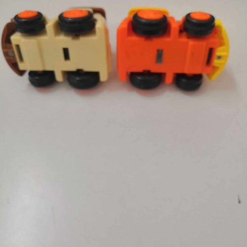 Toy trains set of 2 like new