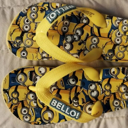 Παιδικές σαγιονάρες Minions μεταχειρισμένες νούμερο 25-26