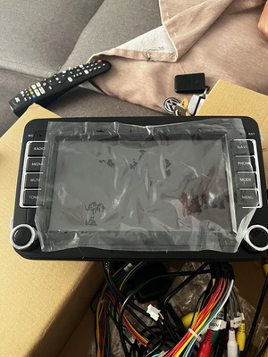 Car touchscreen for VW, SEAT, Skoda with Android 10