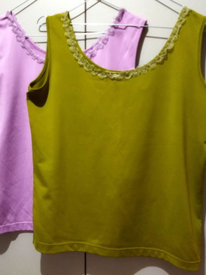 Summer sleeveless women's tops used, size 3, purple and olive green