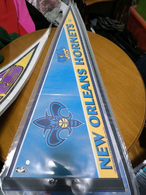 New Orleans Hornets NBA pennant XXL like new