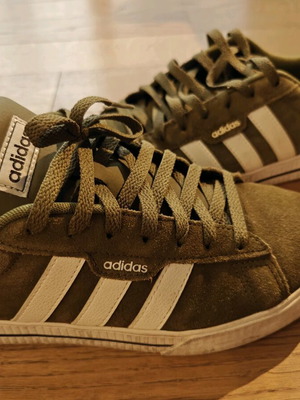 Adidas Daily 3.0 sneakers used, size 44