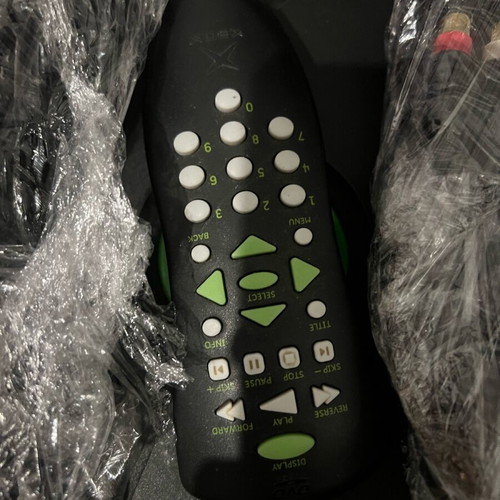Xbox console used, works, includes FIFA Street