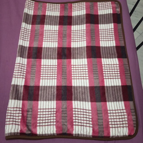 Baby blanket plaid 120×76 cm, soft and warm
