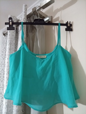 Bershka turquoise cropped top used, summer style