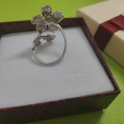 Silver 925 ring used, resizable, flower design