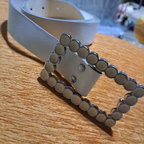 Women's leather belt like new, white, size 100
